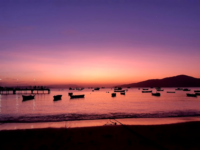 melhores praias de bombinhas